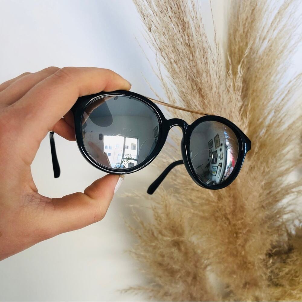 NORDSTROM Oversized Black Plastic Gold Metal Mirror Lens Sunglasses Sunnies